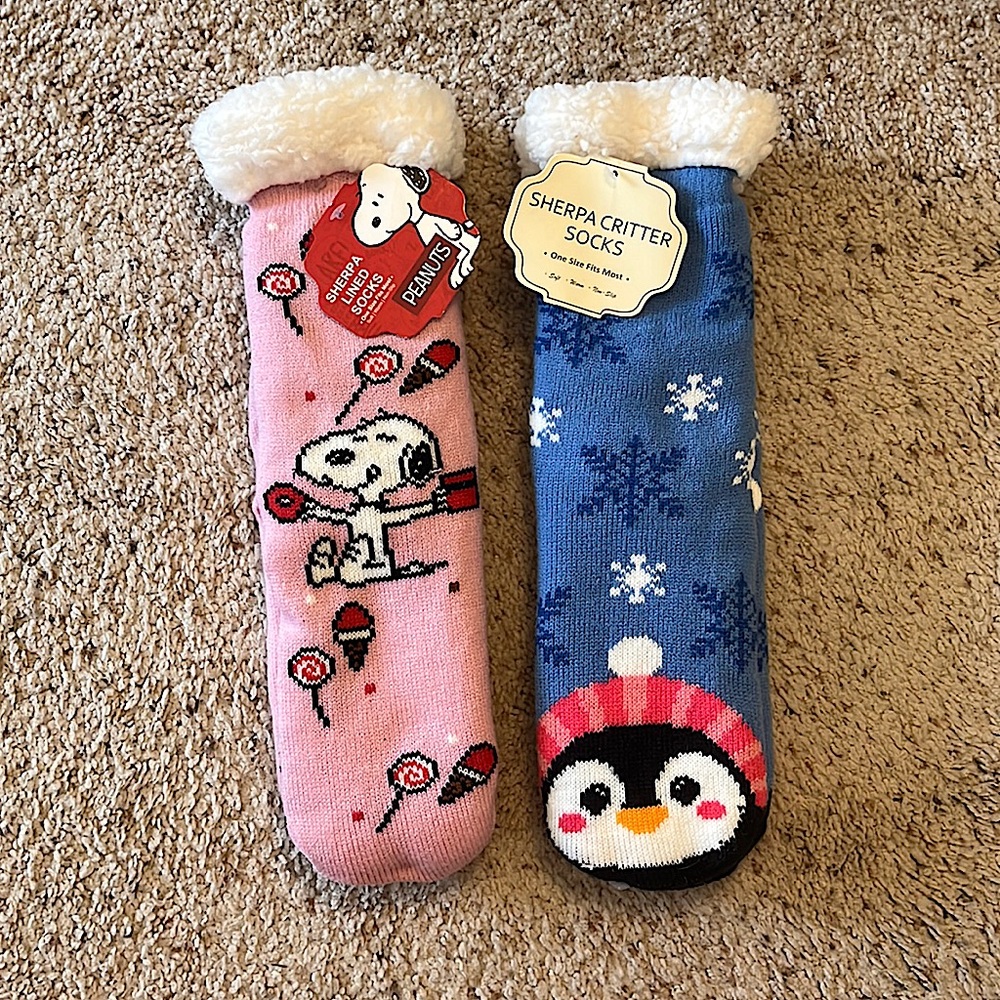 NWT Sherpa Lined Socks